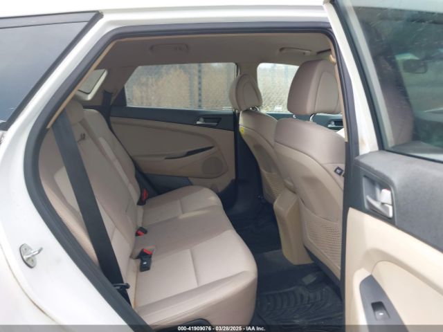 KM8J33A42JU759494 Hyundai TUCSON SEL