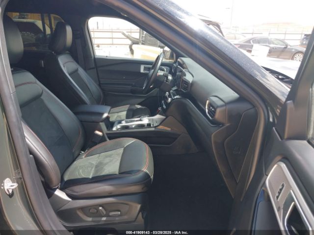 1FMSK8KH3NGA73166 Ford Explorer St-line