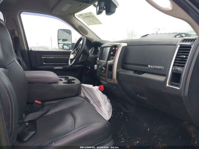1C6RR7VT3ES328072 RAM 1500 Laramie