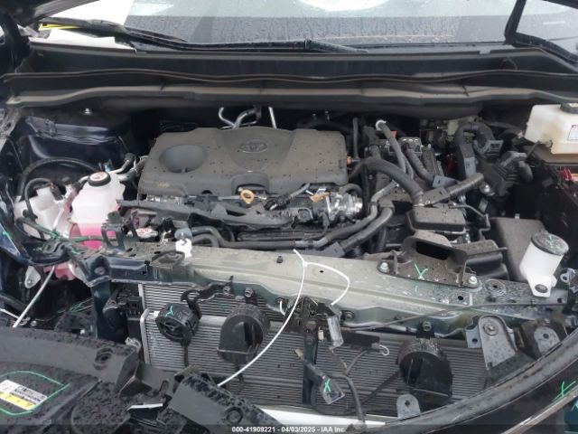 5TDERKEC3RS205588 Toyota Sienna Platinum