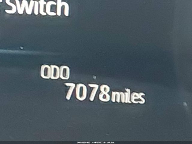 5TDERKEC3RS205588 Toyota Sienna Platinum