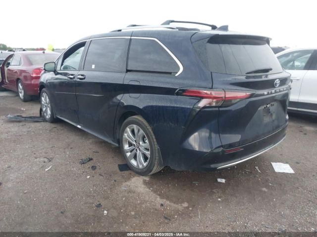 5TDERKEC3RS205588 Toyota Sienna Platinum
