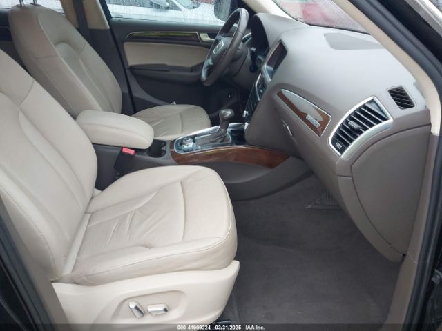 WA1CFAFP9FA038698 Audi Q5 2.0t Premium