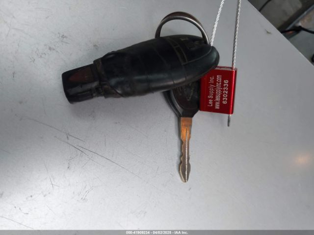 1C6RR6KT7ES204403 RAM 1500 Tradesman