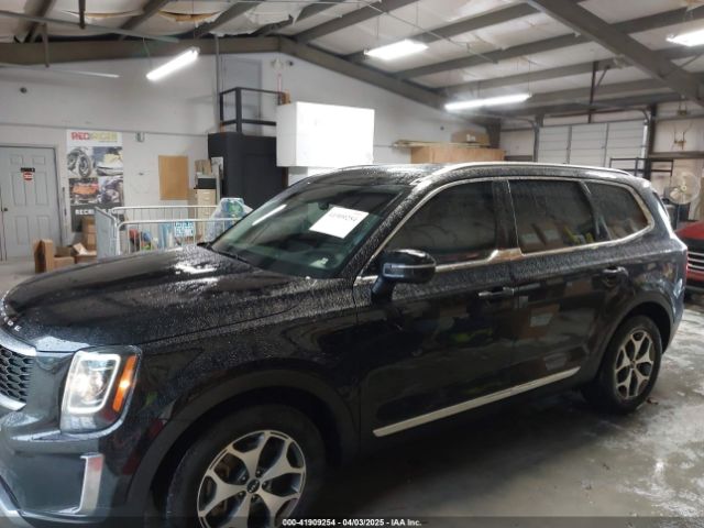 5XYP34HC3NG202537 KIA Telluride Ex
