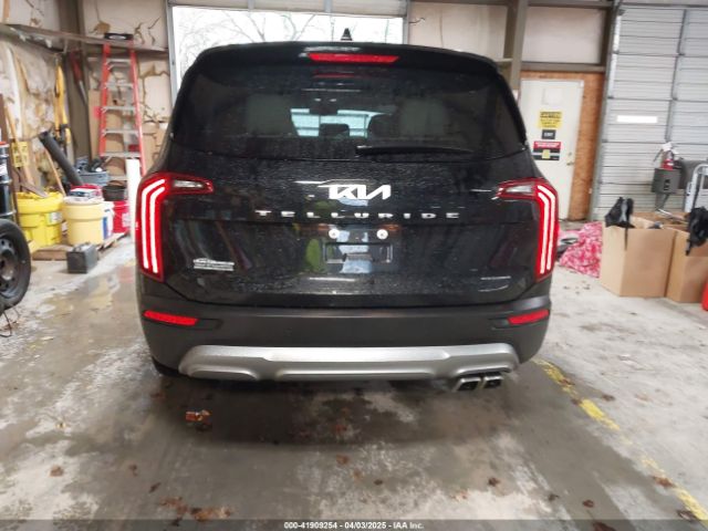 5XYP34HC3NG202537 KIA Telluride Ex