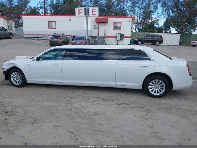 2C3CCAAG6EH200734 Chrysler 300