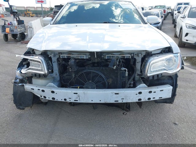 2C3CCAAG6EH200734 Chrysler 300