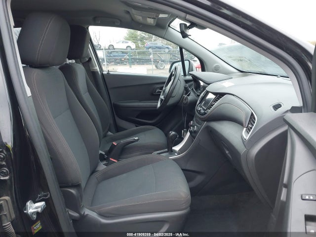 KL7CJKSB4LB074838 Chevrolet Trax Fwd Ls