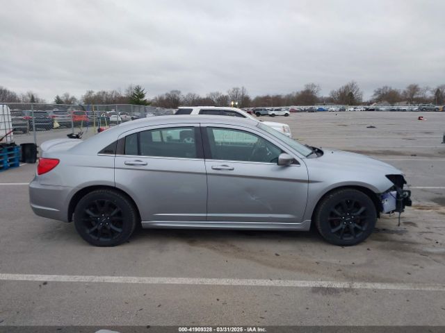 1C3CCBBG1EN164219 Chrysler 200 Touring