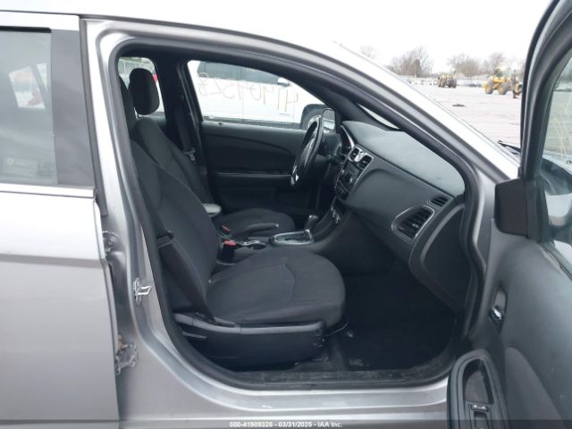 2014 CHRYSLER 200 1C3CCBBG1EN164219 Photo 4