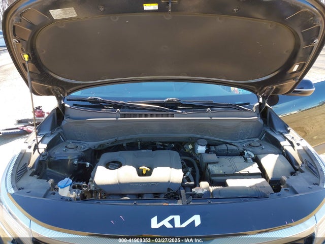 KNDERCAA6N7301875 KIA SELTOS EX