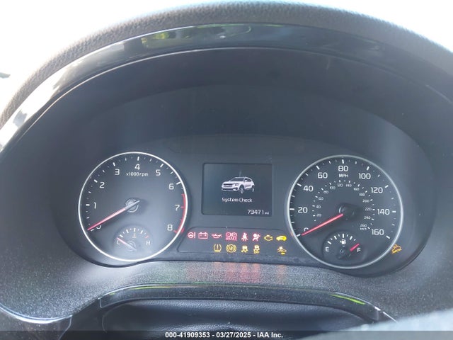 KNDERCAA6N7301875 KIA SELTOS EX