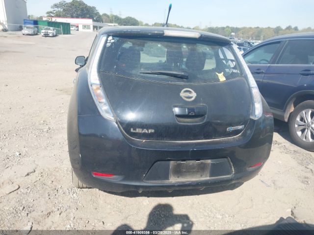 1N4AZ0CP8EC331536 Nissan LEAF S