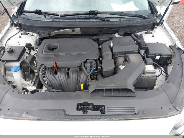 5NPE24AF6JH632788 Hyundai SONATA SE