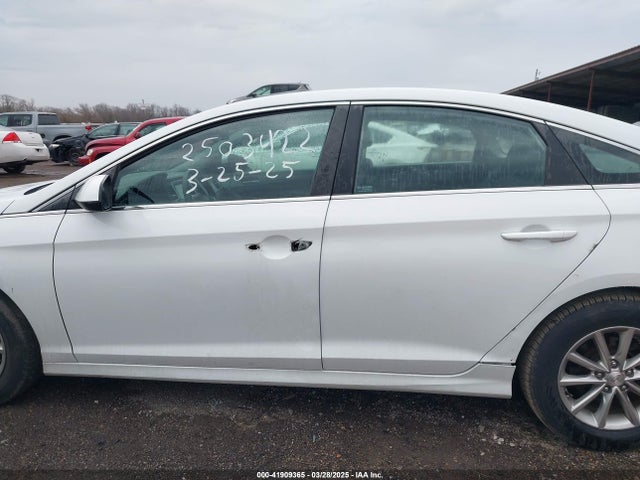 5NPE24AF6JH632788 Hyundai SONATA SE