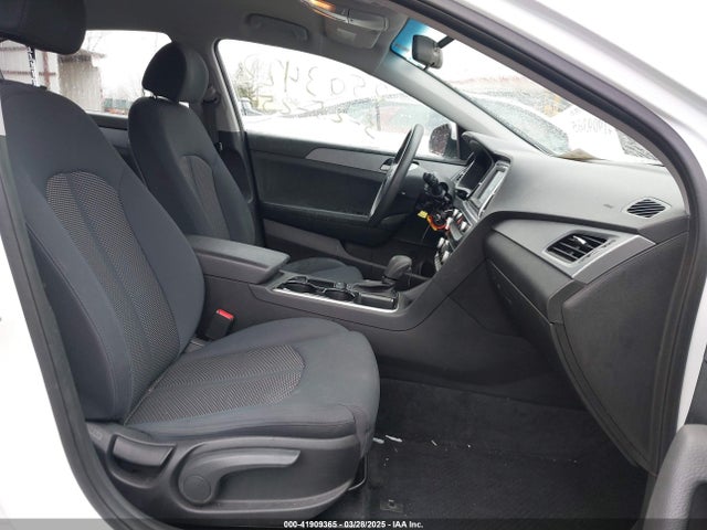 5NPE24AF6JH632788 Hyundai SONATA SE