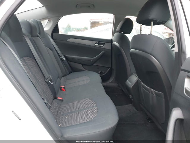 5NPE24AF6JH632788 Hyundai SONATA SE