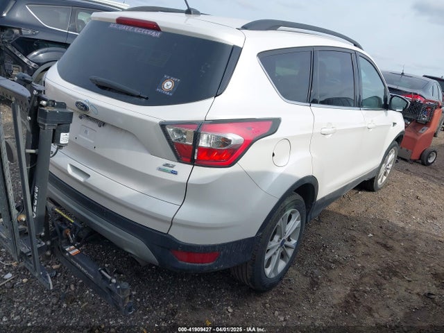 1FMCU9GD4HUA60264 Ford ESCAPE SE