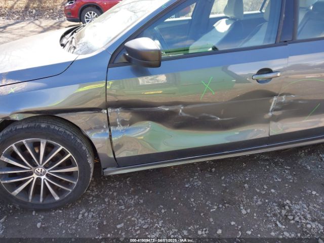 3VWD17AJ8GM399713 Volkswagen Jetta 1.8t Sport