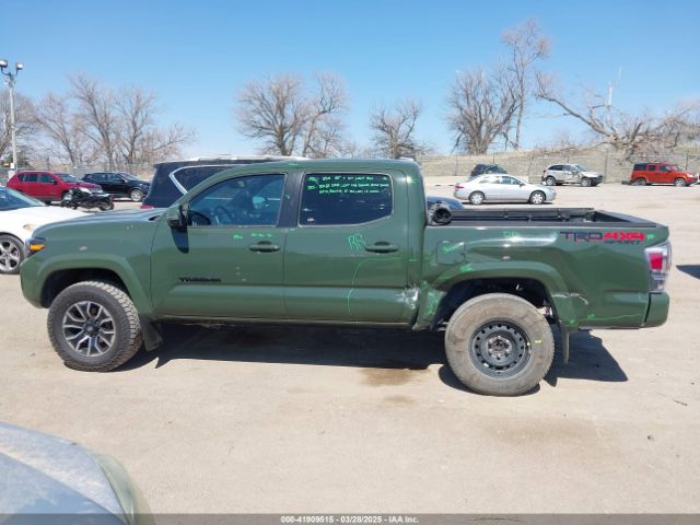 3TMCZ5AN0NM470396 Toyota Tacoma Trd Sport