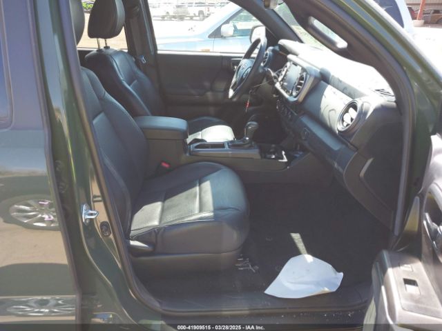 3TMCZ5AN0NM470396 Toyota Tacoma Trd Sport