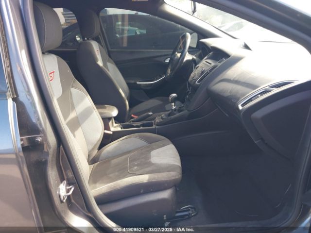 1FADP3L93HL348951 Ford FOCUS ST