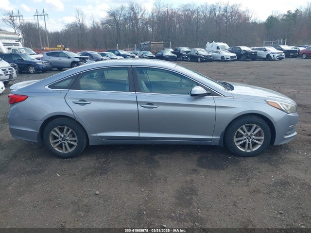 5NPE24AF7FH172712 Hyundai SONATA SE