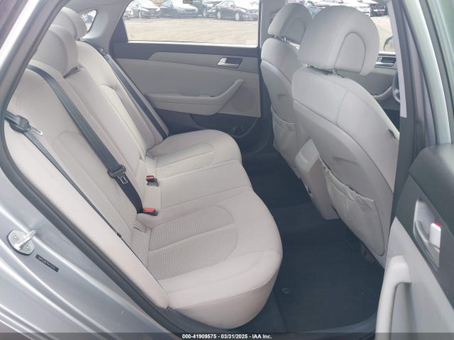 5NPE24AF7FH172712 Hyundai SONATA SE