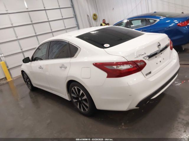 1N4AL3AP2JC153719 Nissan Altima 2.5 Sv