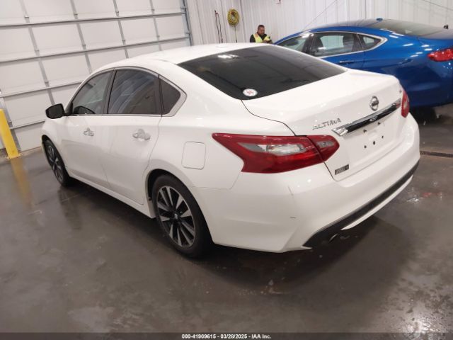 1N4AL3AP2JC153719 Nissan Altima 2.5 Sv