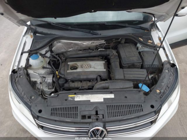 WVGAV7AX5FW585248 Volkswagen TIGUAN SE