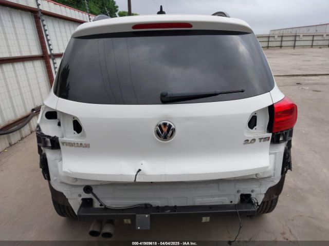 WVGAV7AX5FW585248 Volkswagen TIGUAN SE