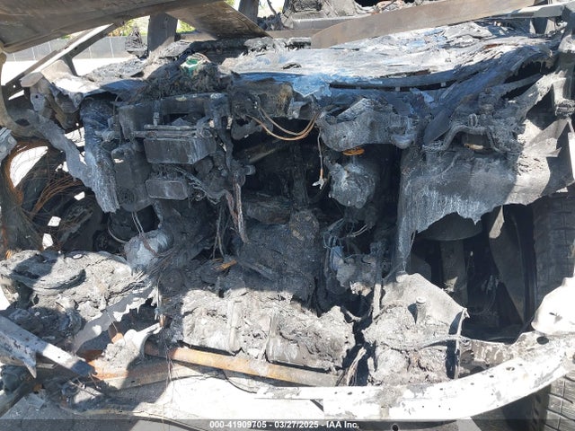 2024 TESLA CYBERTRUCK 7G2CEHEE9RA021133 Photo 9