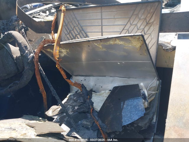 2024 TESLA CYBERTRUCK 7G2CEHEE9RA021133 Photo 6