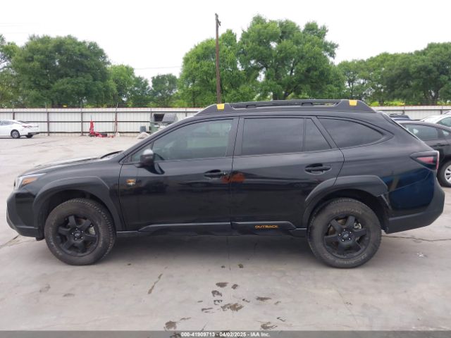 4S4BTGUD5P3214976 Subaru Outback Wilderness