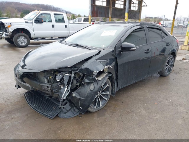 2T1BURHE8JC053991 Toyota COROLLA SE