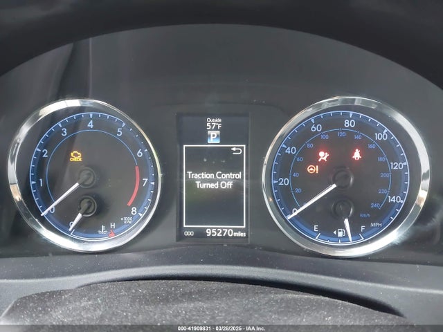 2T1BURHE8JC053991 Toyota COROLLA SE