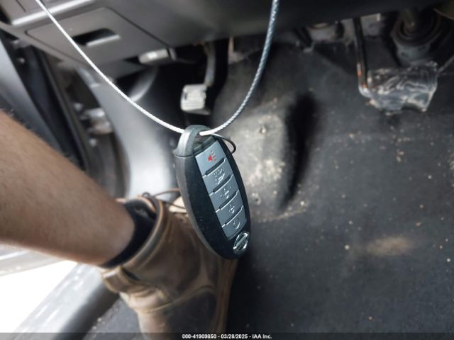 5N1AR2MM0EC705286 Nissan Pathfinder Platinum