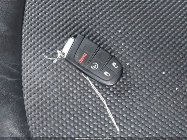 3C4PDCGB1JT141109 Dodge Journey Crossroad
