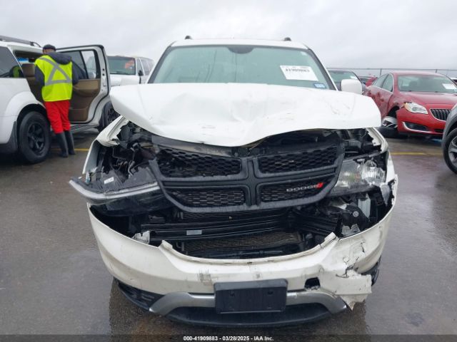 3C4PDCGB1JT141109 Dodge Journey Crossroad