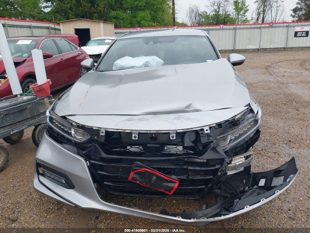 1HGCV1F38JA137044 Honda Accord Sport