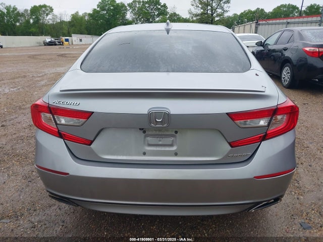 1HGCV1F38JA137044 Honda Accord Sport