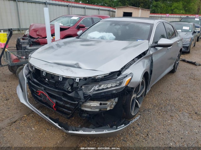 1HGCV1F38JA137044 Honda Accord Sport