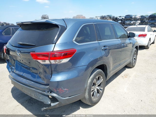 5TDZARFH9KS060235 Toyota Highlander Le