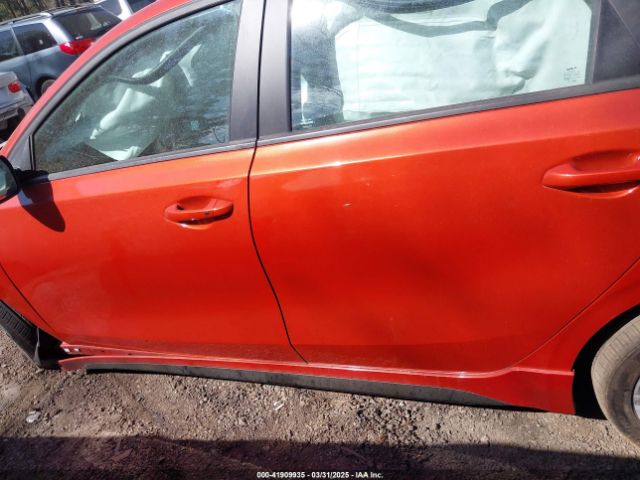 3KPF54AD5NE498005 KIA Forte Gt-line