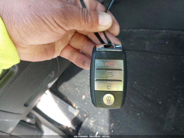 5XXGT4L36LG424207 KIA Optima S