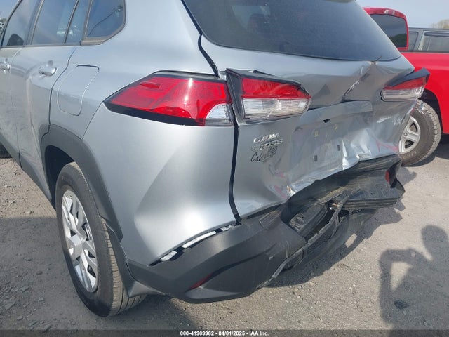 Toyota Corolla Cross L 2024 7MUAAAAG2RV103570 Image 17