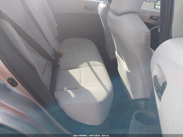 Toyota Corolla Cross L 2024 7MUAAAAG2RV103570 Image 8