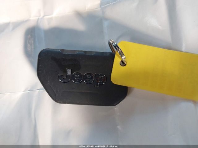 1C4GJXAG9KW604744 Jeep Wrangler Sport 4x4